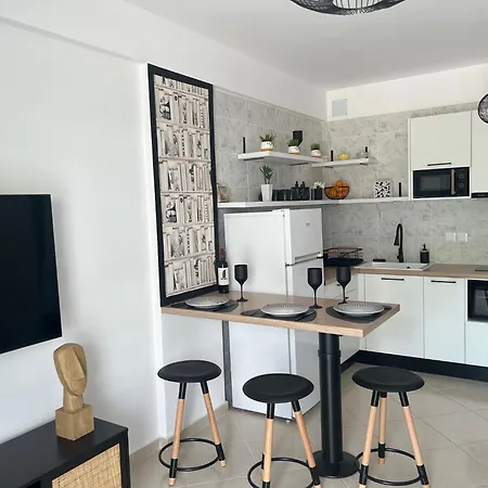 Daisy's One-bedroom Apartman