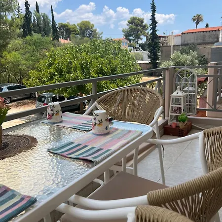 Daisy's One-bedroom Tolón