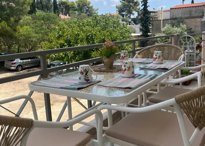 Daisy's One-bedroom Τολό